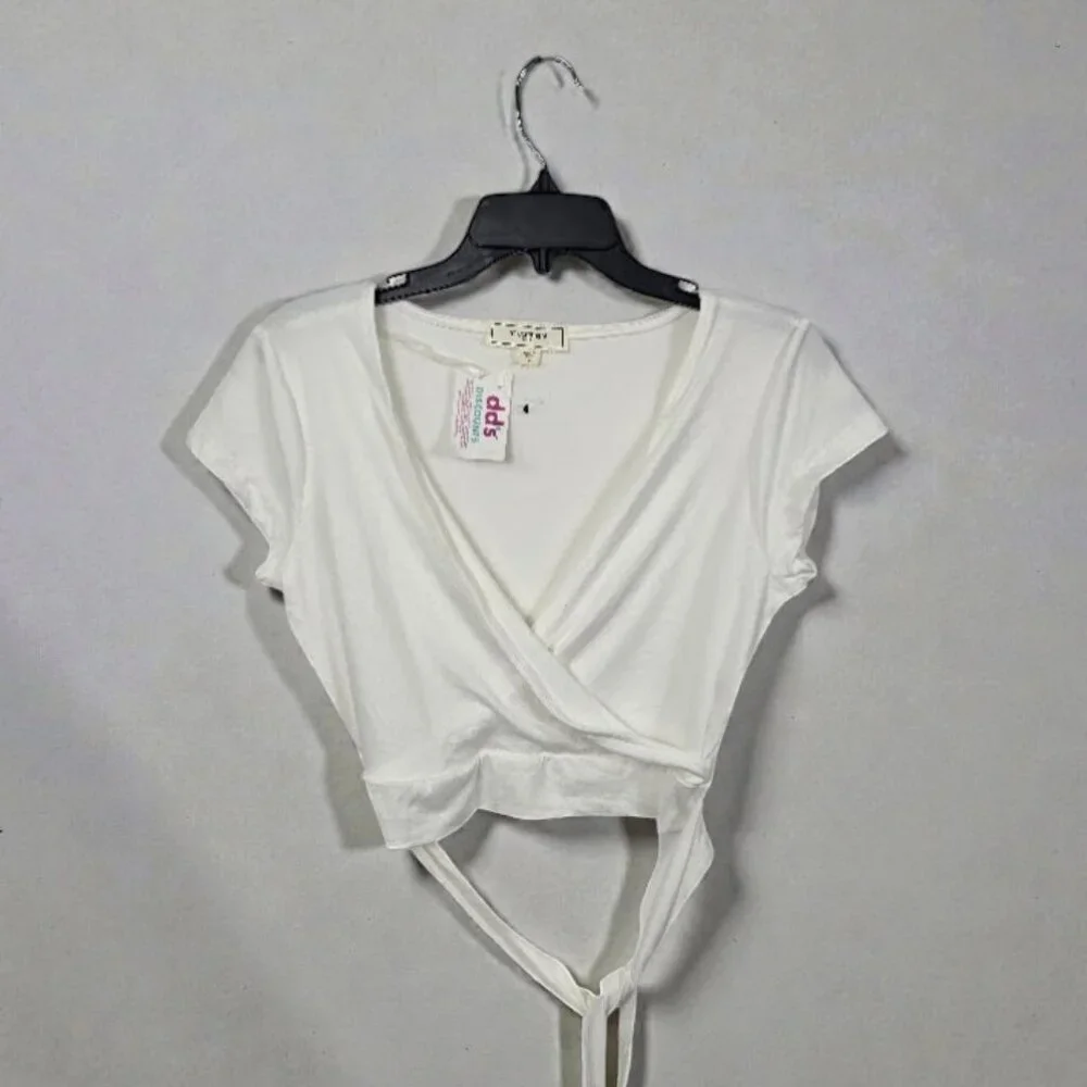White Wrap Crop Top Tie Waist Short Sleeve Large - Picture 2 of 5